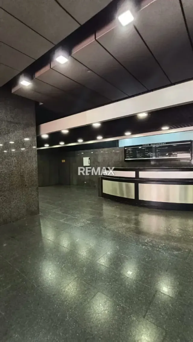 Oficina en Alquiler en Plaza Venezuela - 11