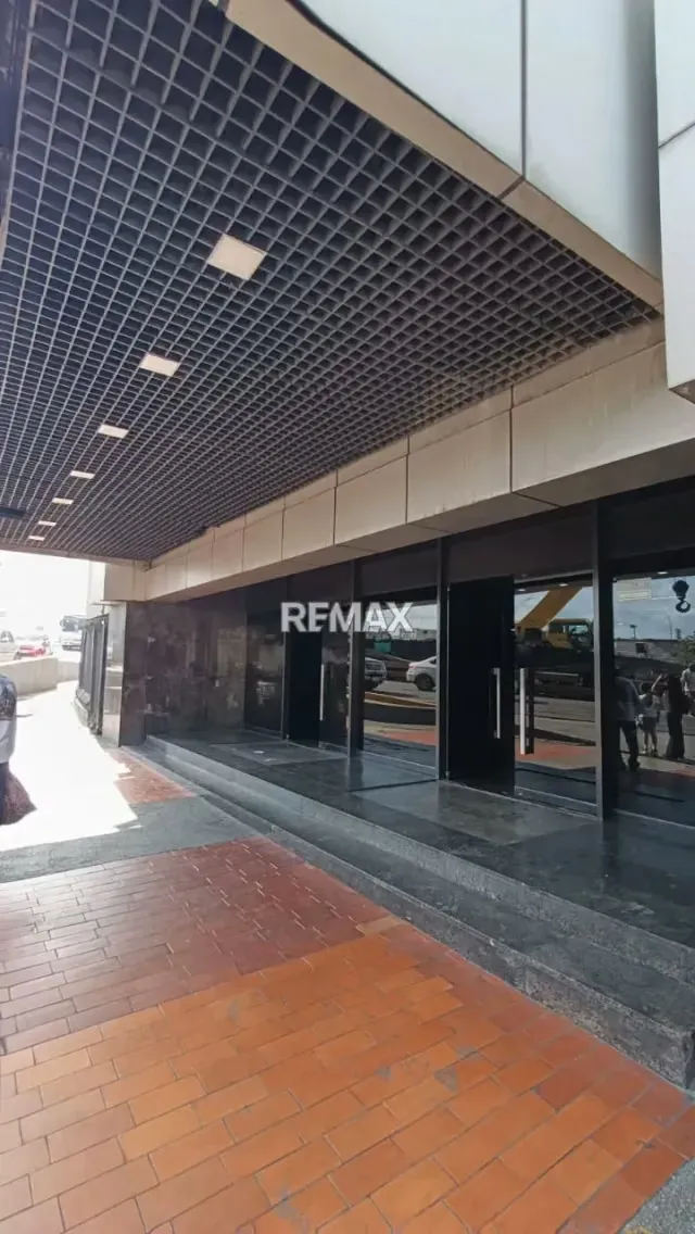 Oficina en Alquiler en Plaza Venezuela - 12