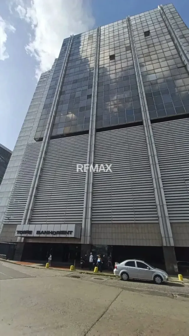Oficina en Alquiler en Plaza Venezuela - 14