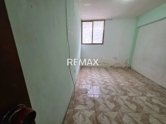 Apartamento para remodelar en el 23 de Enero La Sierra - 2