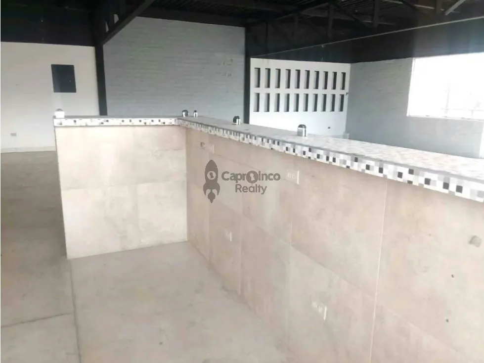 Local en Alquiler en el Viñedo 300m2 - 3