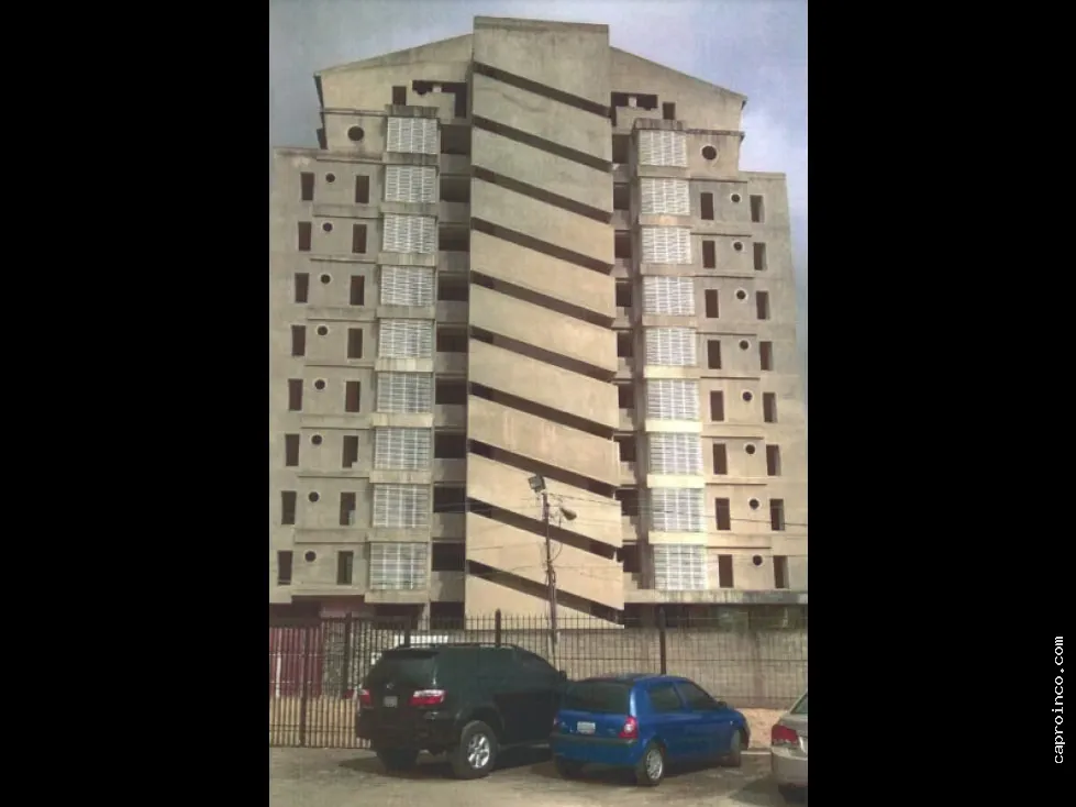 Edificio de 72 Apartamentos en Venta en Mañongo. TCL E-10402714 - 4