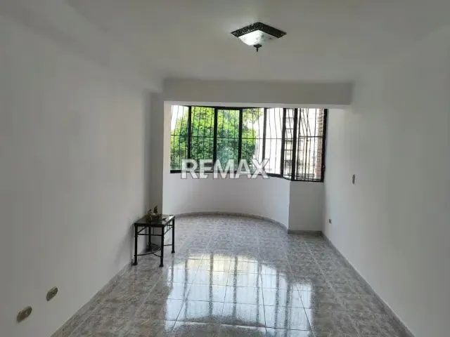 EN VENTA APARTAMENTO RESIDENCIAS LA CASCADA CALICANTO - 3