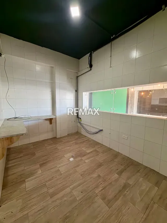 SE VENDE LOCAL COMERCIAL EN PUERTO CABELLO. - 16