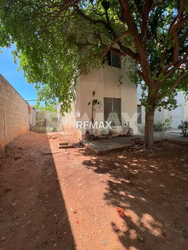 Casa en venta en Villa Sur - 10