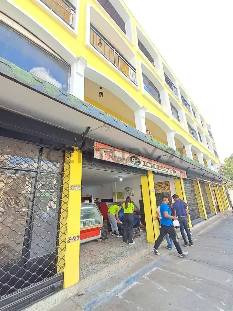LOCAL COMERCIAL EN LA AV PORTUGUESA DE ANACO