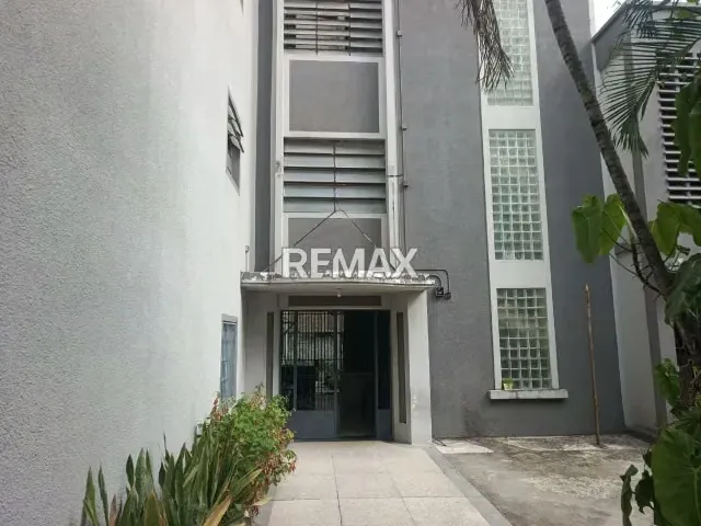 VENDO EDIFICIO COMERCIAL EN ZONA ESTE BARQUISIMETO - 2