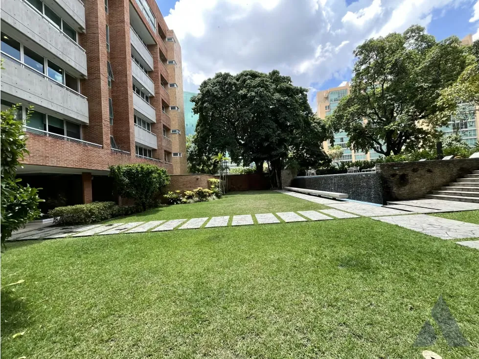 Vendo apartamento en calle cerrada 212m2 Campo Alegre 4806