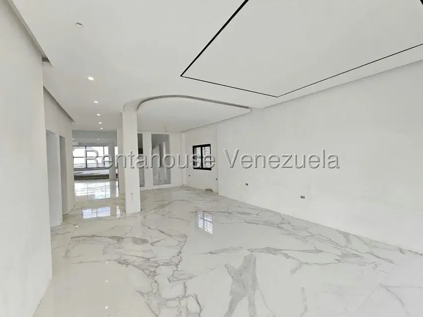 Casa (Multipes Niveles) en Venta en Colinas de Carrizal, Miranda - 12