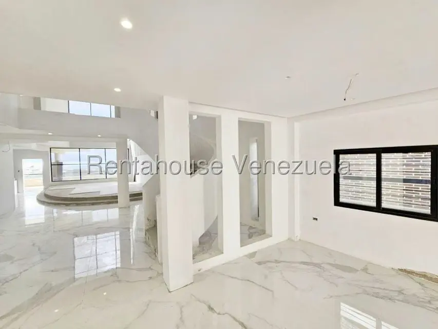 Casa (Multipes Niveles) en Venta en Colinas de Carrizal, Miranda - 13