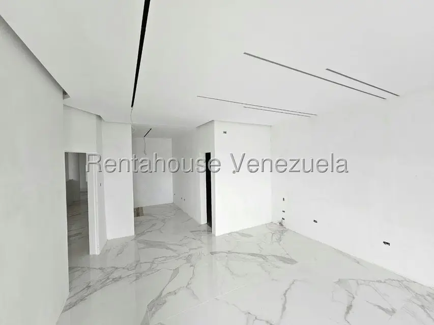 Casa (Multipes Niveles) en Venta en Colinas de Carrizal, Miranda - 42