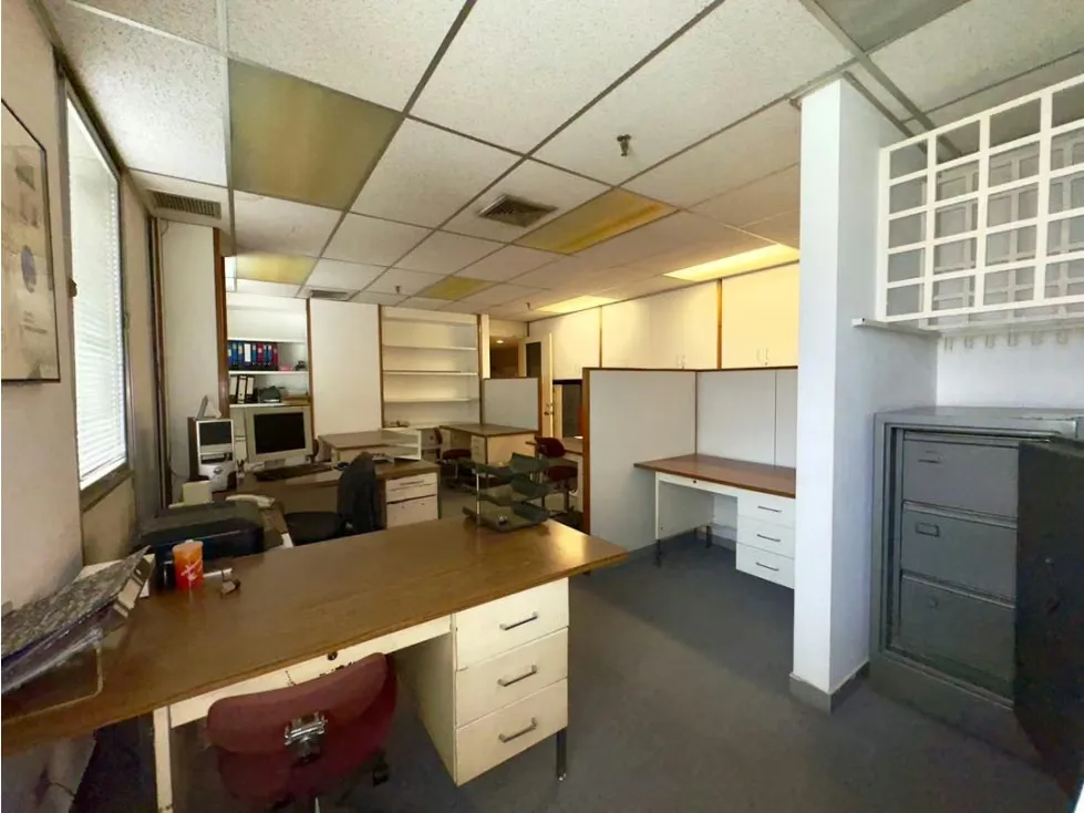 Se VENDE Lujosa Ofc-138m²-6p.trabajo-2Ofc.+Recp.-El Rosal-RC - 6