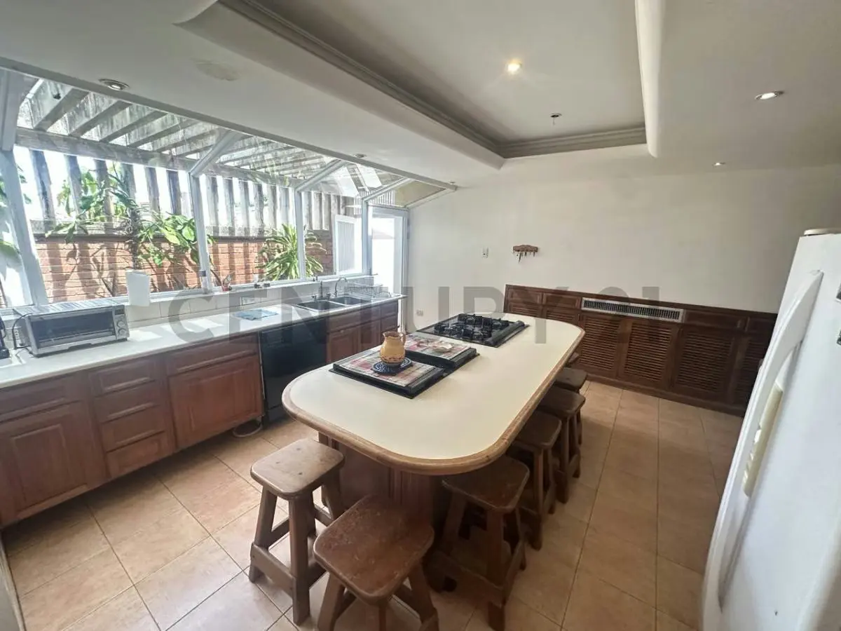 Venta de Casa Quinta de 2 plantas sector los Olivos, Maracaibo - 10