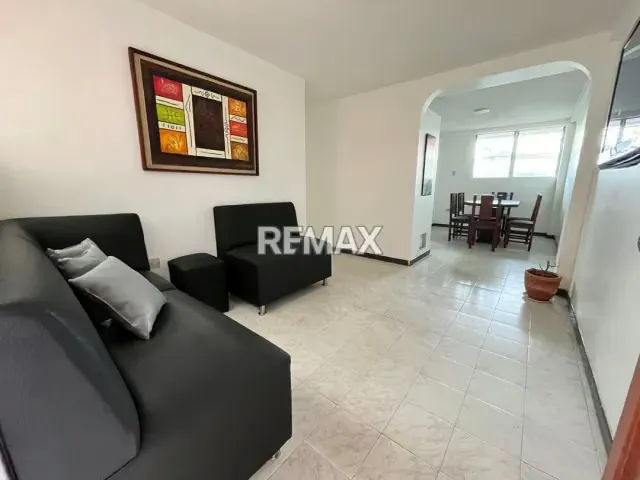 APARTAMENTO EN ALQUILER EN URBANIZACION LOS TEQUES