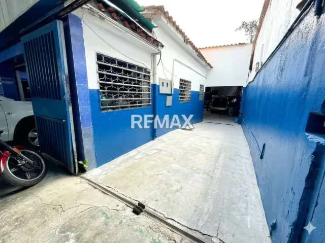 Se Alquila Taller Automotriz de 650m2 totalmente equipado. - 7