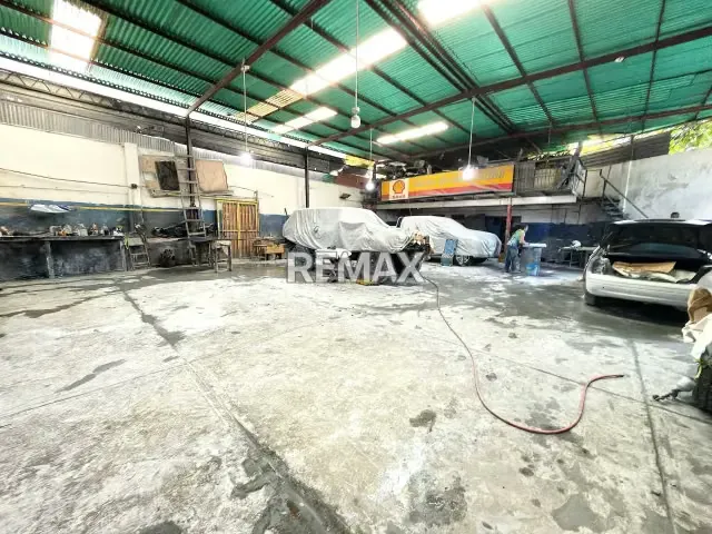 Se Alquila Taller Automotriz de 650m2 totalmente equipado. - 8