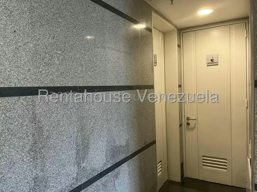 Oficina en Alquiler en Las Mercedes, Distrito Metropolitano - 11