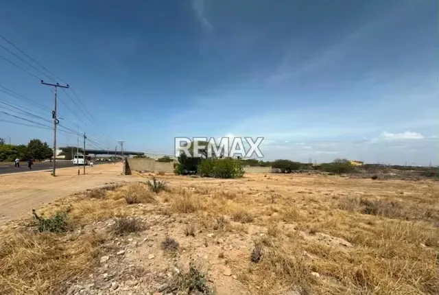 Terreno con excelente Ubicacion en Venta - 3