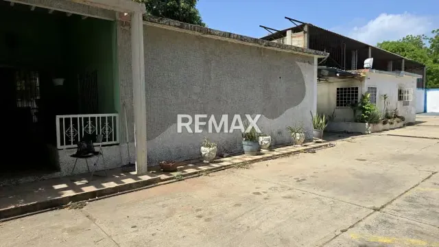 Casa en Alquiler tipo Estudio - 3