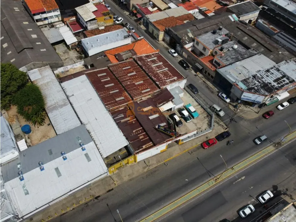 VENTA DE LOCAL COMERCIAL EN AVENIDA ARANZAZU - 2