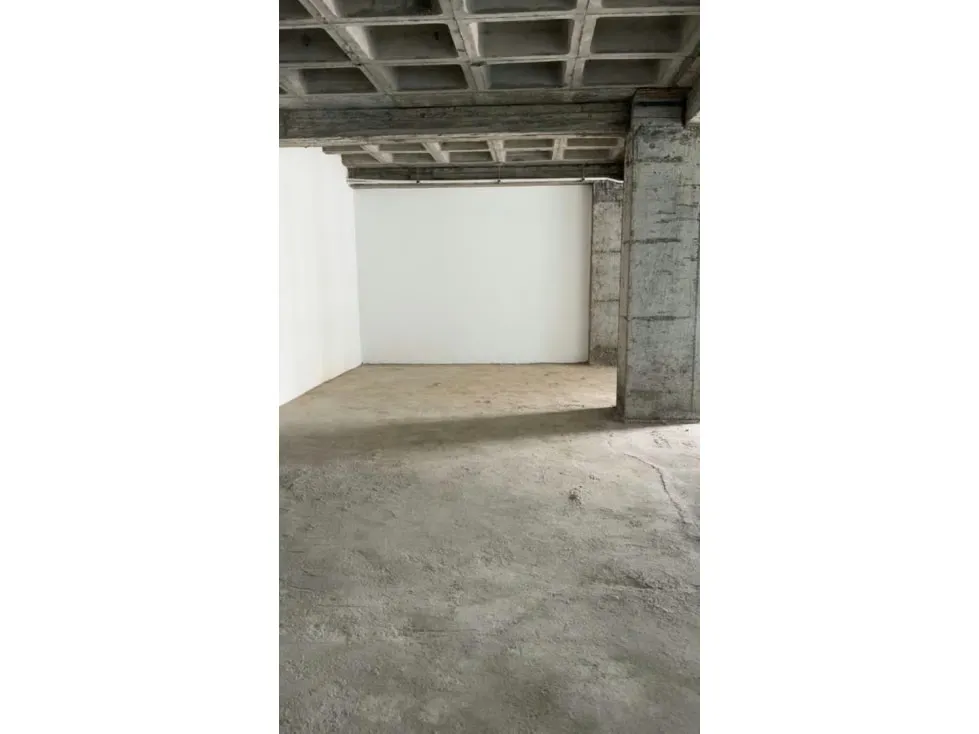 Se vende oficina 255,08m2 Urb Las Mercedes - 2