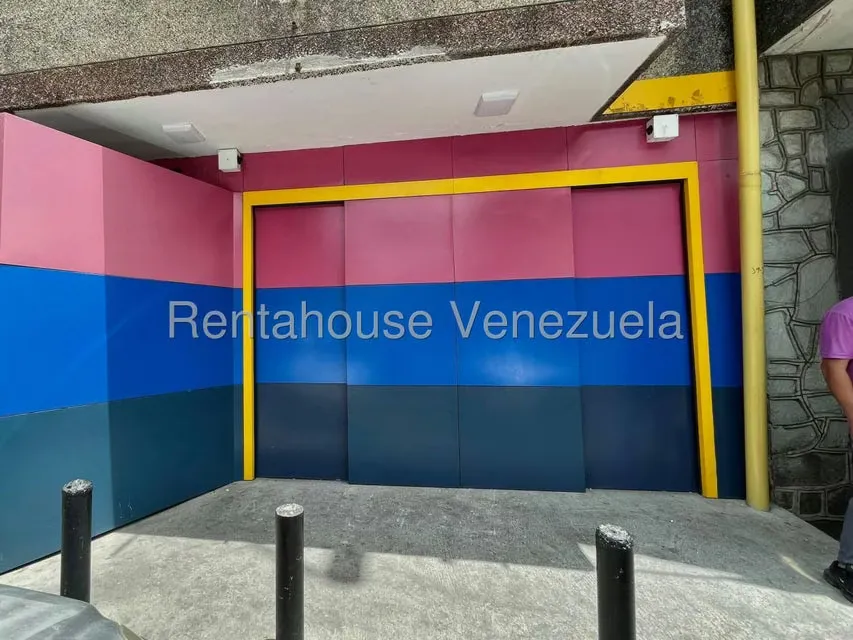 Local Comercial en Venta en Catia, Distrito Metropolitano - 2