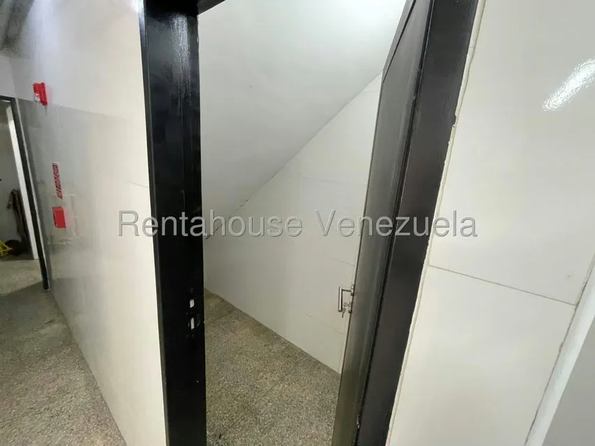 Local Comercial en Venta en Catia, Distrito Metropolitano - 12
