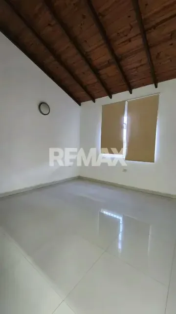 SE VENDE CASA EN URB. TERRAZAS DEL NORTE, SECTOR TIPURO. - 9