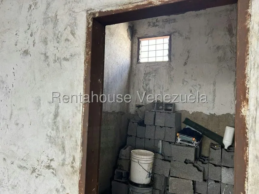 Local Comercial en Alquiler en Zona Oeste, Lara - 16
