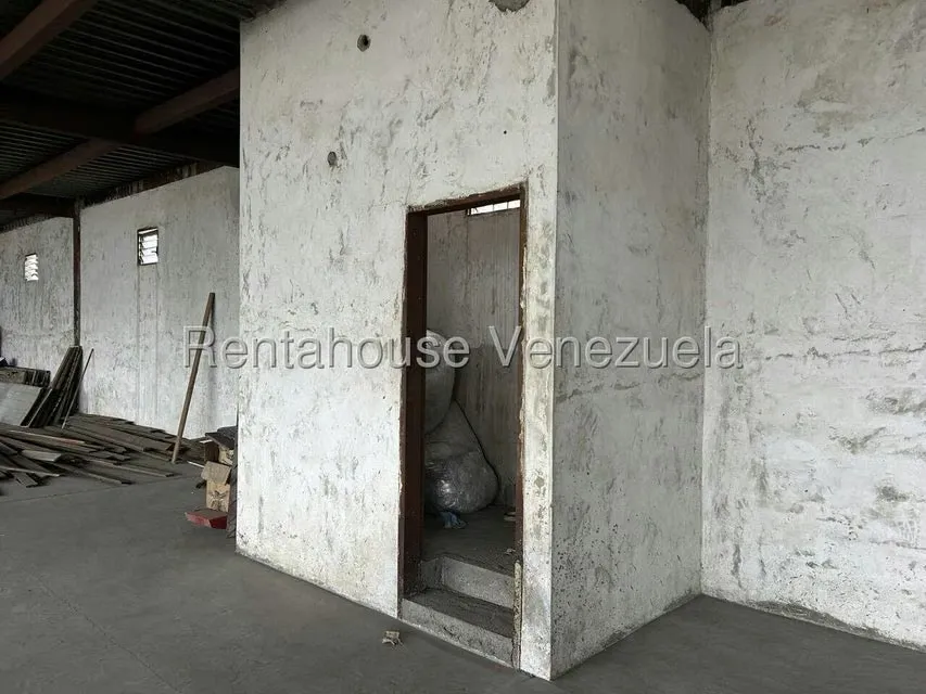 Local Comercial en Alquiler en Zona Oeste, Lara - 18