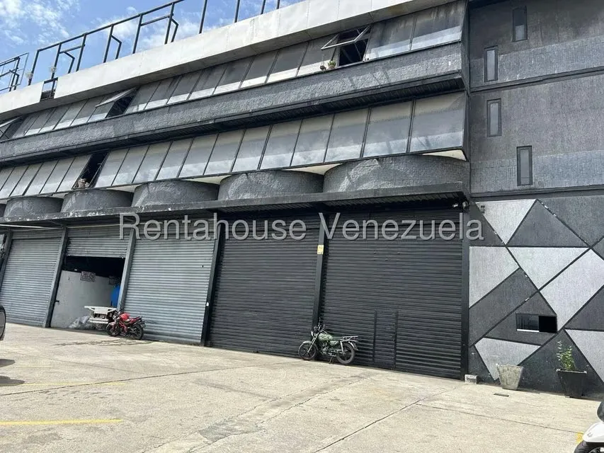Local Comercial en Alquiler en Zona Oeste, Lara - 2