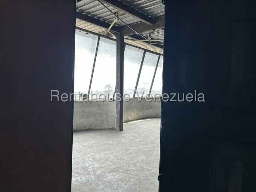 Local Comercial en Alquiler en Zona Oeste, Lara - 4