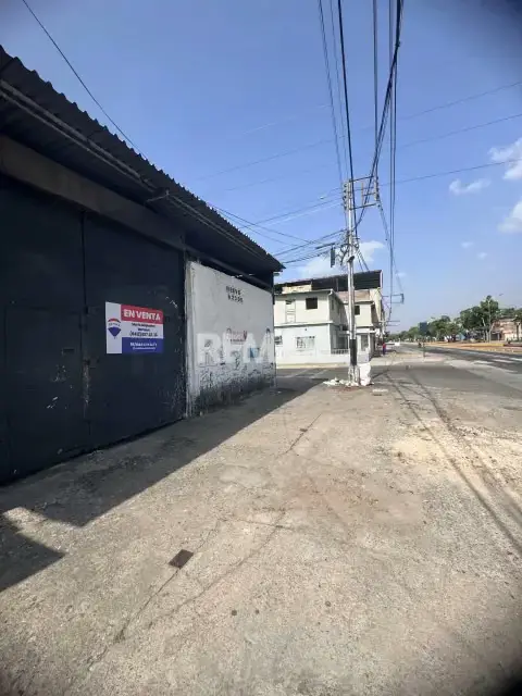 EN VENTA GALPÓN EN AV. CONSTITUCIÓN