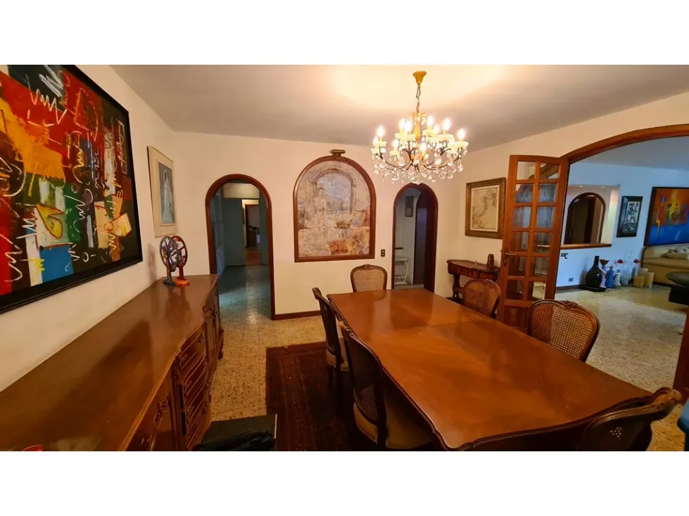 En Venta Edificio de 3 Pisos en Altamira, Chacao (norte) - Caracas - 11