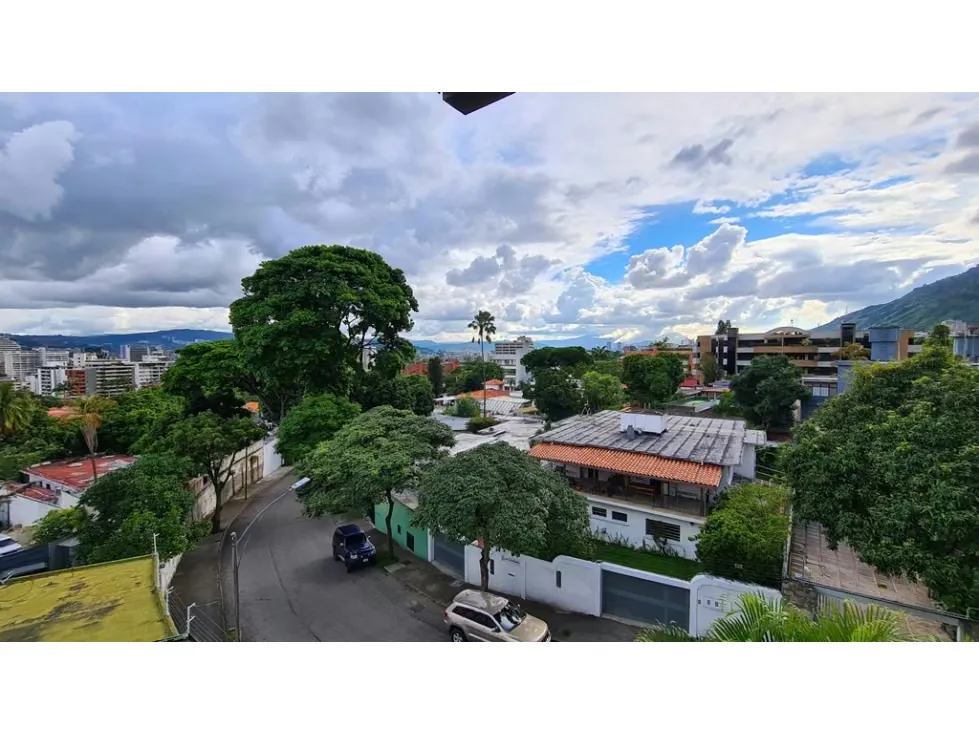 En Venta Edificio de 3 Pisos en Altamira, Chacao (norte) - Caracas - 38