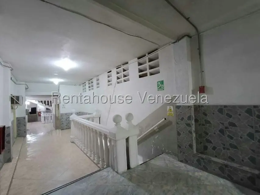 Edificio en Venta en Zona Centro, Aragua - 25