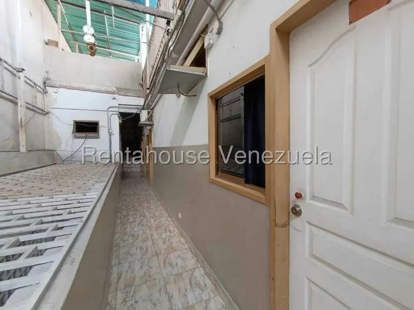 Edificio en Venta en Zona Centro, Aragua - 29
