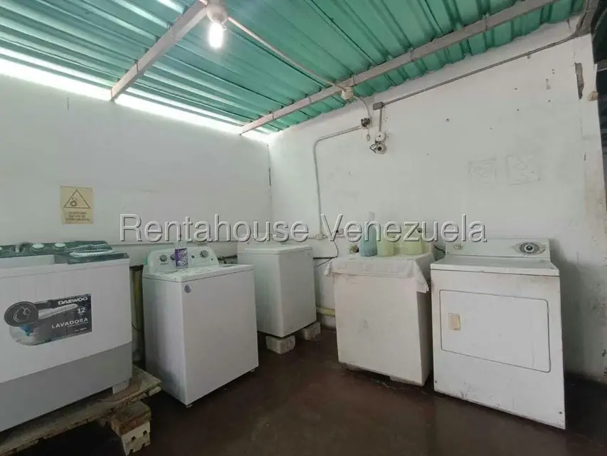 Edificio en Venta en Zona Centro, Aragua - 35