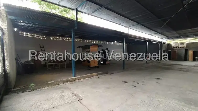 Comercial (Galpon - Deposito) en Alquiler en Guatire, Miranda