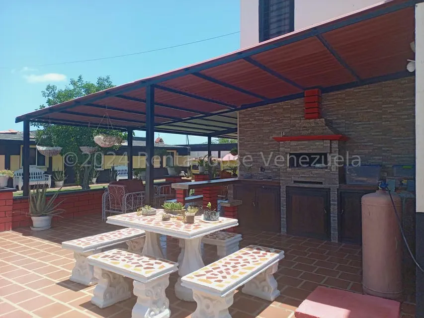 Casa (Multipes Niveles) en Alquiler en Los Taques, Falcon - 11