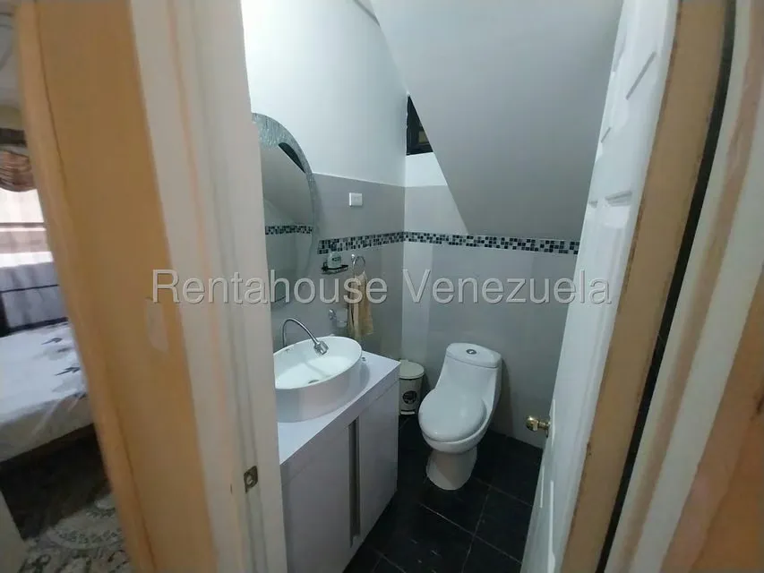 Casa (Multipes Niveles) en Alquiler en Los Taques, Falcon - 32