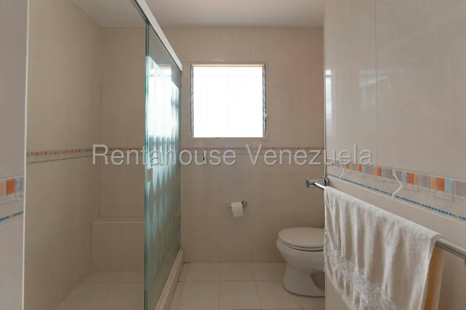 Casa (Multipes Niveles) en Venta en Alto Prado, Distrito Metropolitano - 41