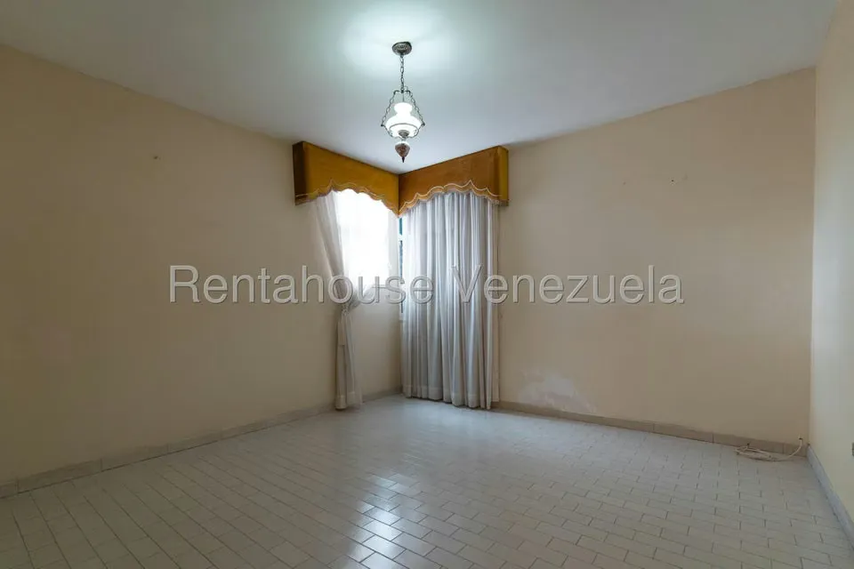 Casa (Multipes Niveles) en Venta en Alto Prado, Distrito Metropolitano - 9