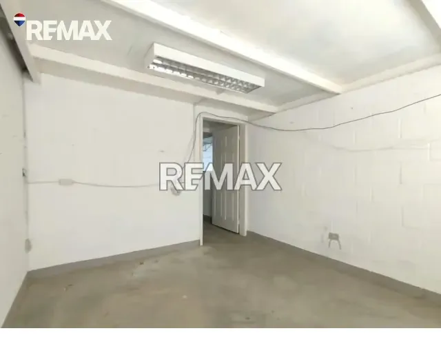 Local en Venta en Excelente Ubicación - 2