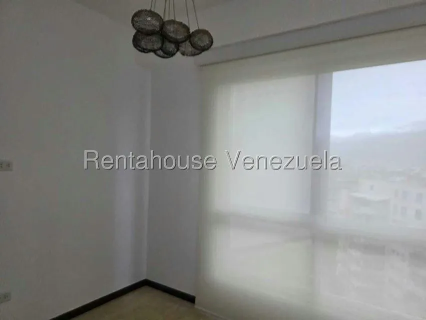 Apartamento (1 Nivel) en Alquiler en Las Mesetas de Santa Rosa de Lima, Distrito Metropolitano - 18