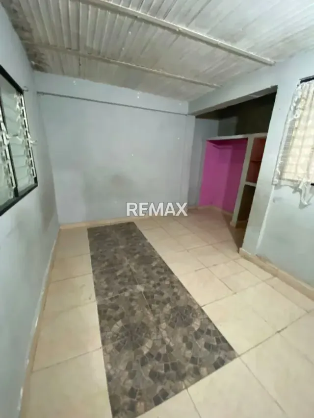 Alquiler de local en planta baja. Á pie de calle Calle 16. Ermita. - 5