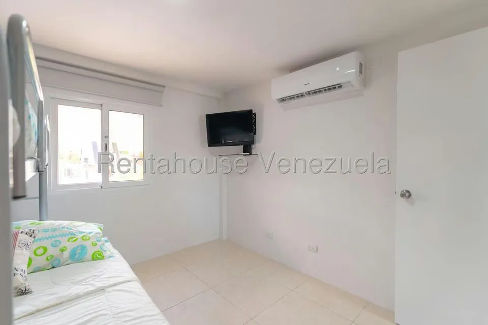 Townhouse (Duplex) en Venta en Puerto Encantado, Miranda - 32