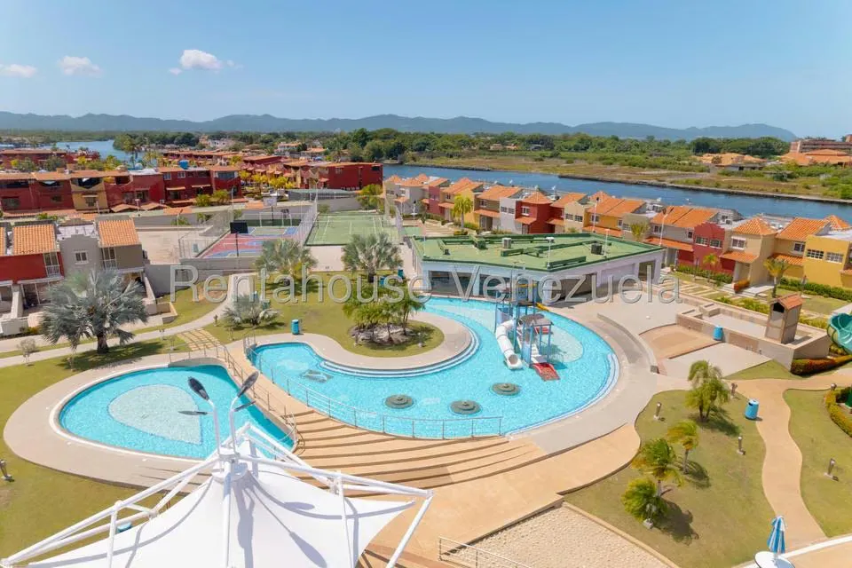 Townhouse (Duplex) en Venta en Puerto Encantado, Miranda - 4