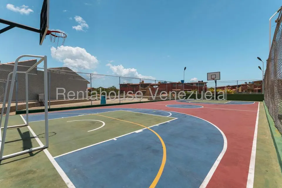 Townhouse (Duplex) en Venta en Puerto Encantado, Miranda - 49