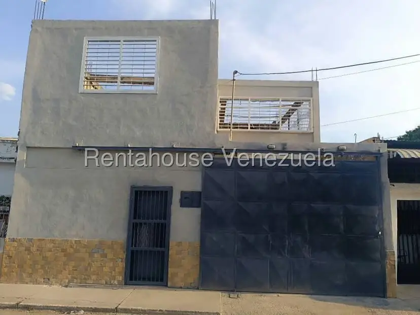 Casa (Multipes Niveles) en Venta en La Coromoto, Aragua
